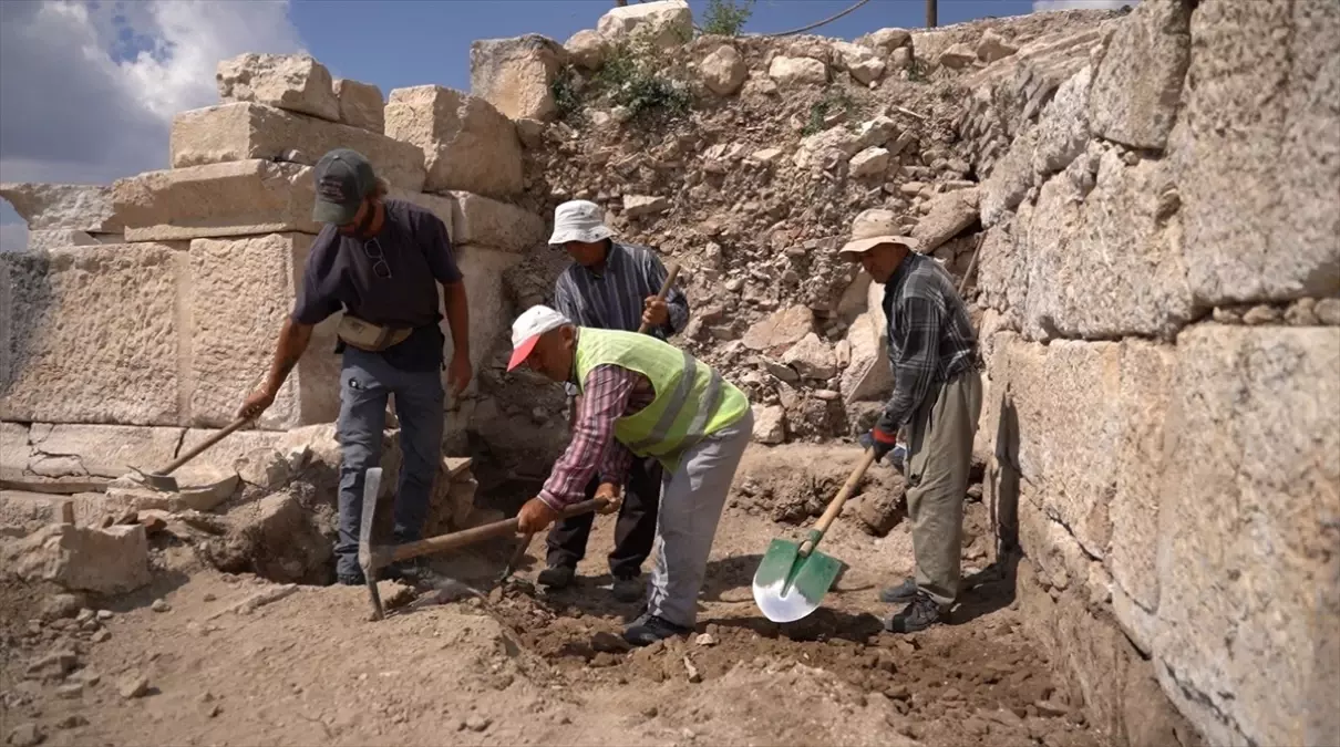 Sagalassos’ta Üçüncü Büyük Odeon Gün Yüzüne Çıkıyor